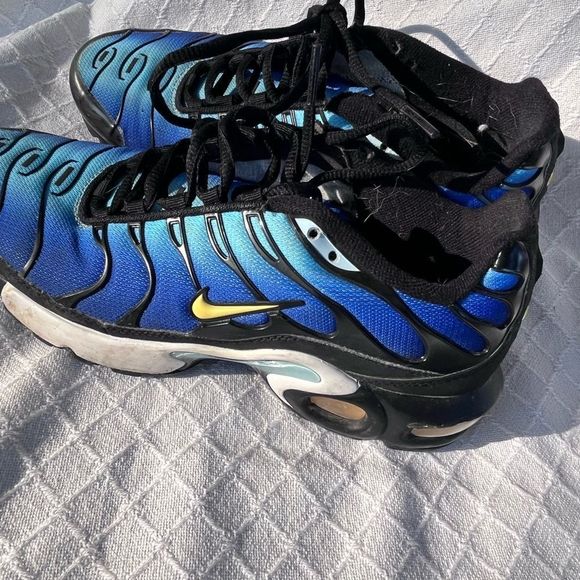 NIKE AIR MAX PLUS HYPER BLUE 2018 - Picture 5 of 14